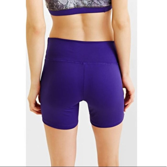 SOLD! SOLD! PRISMSPORT X UO Shorty Short Sold Out NWT BIKE - Picture 3 of 8